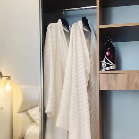 Sofiko Apartment In A Legendary Building تبليسي المظهر الخارجي الصورة
