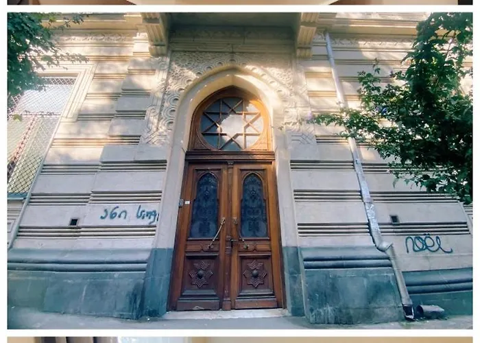 Sofiko Apartment In A Legendary Building